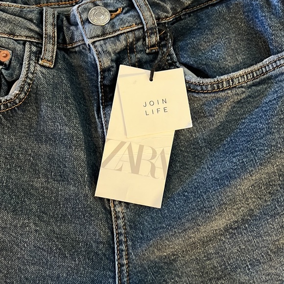 Bought never fit, never worn. - Picture 3 of 5